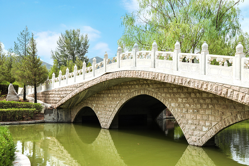 中华永久陵园：风水宝地中的生命纪念家园（400 - 040 - 4090）